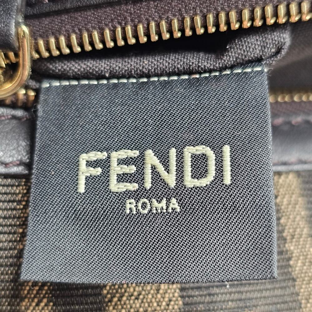 Fendi Baguette Brown FF Jacquard Shoulder Bag Gold FF Clasp - Preowned - Picture 14 of 16